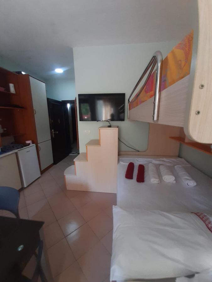 דורס Ema'S Apartment מראה חיצוני תמונה